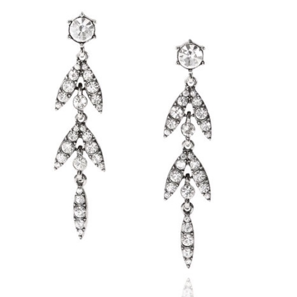 Chloe + Isabel Jewelry - Lumiere Post Drop Earrings